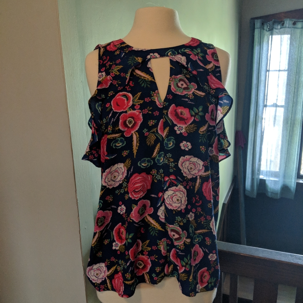 Faith and Joy boutique sleeveless floral top